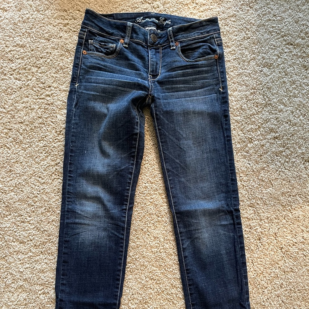 American Eagle Size 2 Short Jeans